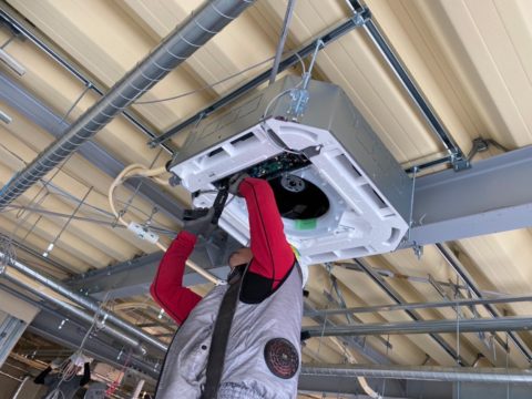 パッケージエアコン新設工事