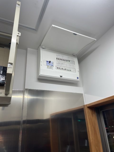 電源引き込み工事も終わり